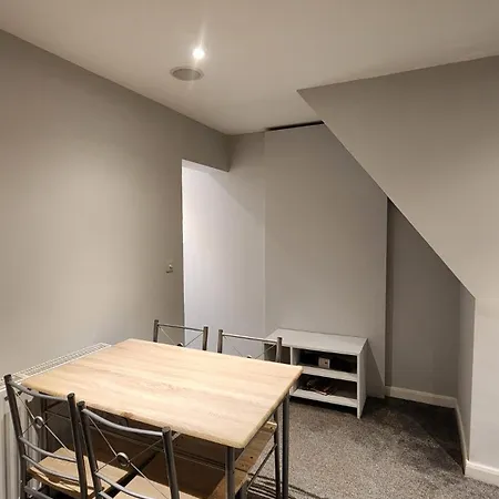 3 Bed - Location - Ideal Long Apartamento