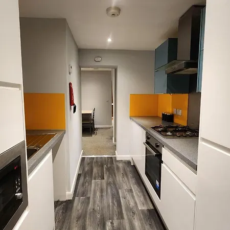 아파트 3 Bed - Location - Ideal Long *