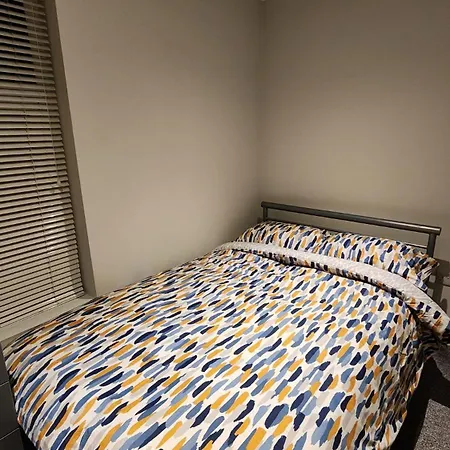 3 Bed - Location - Ideal Long 미들즈브러